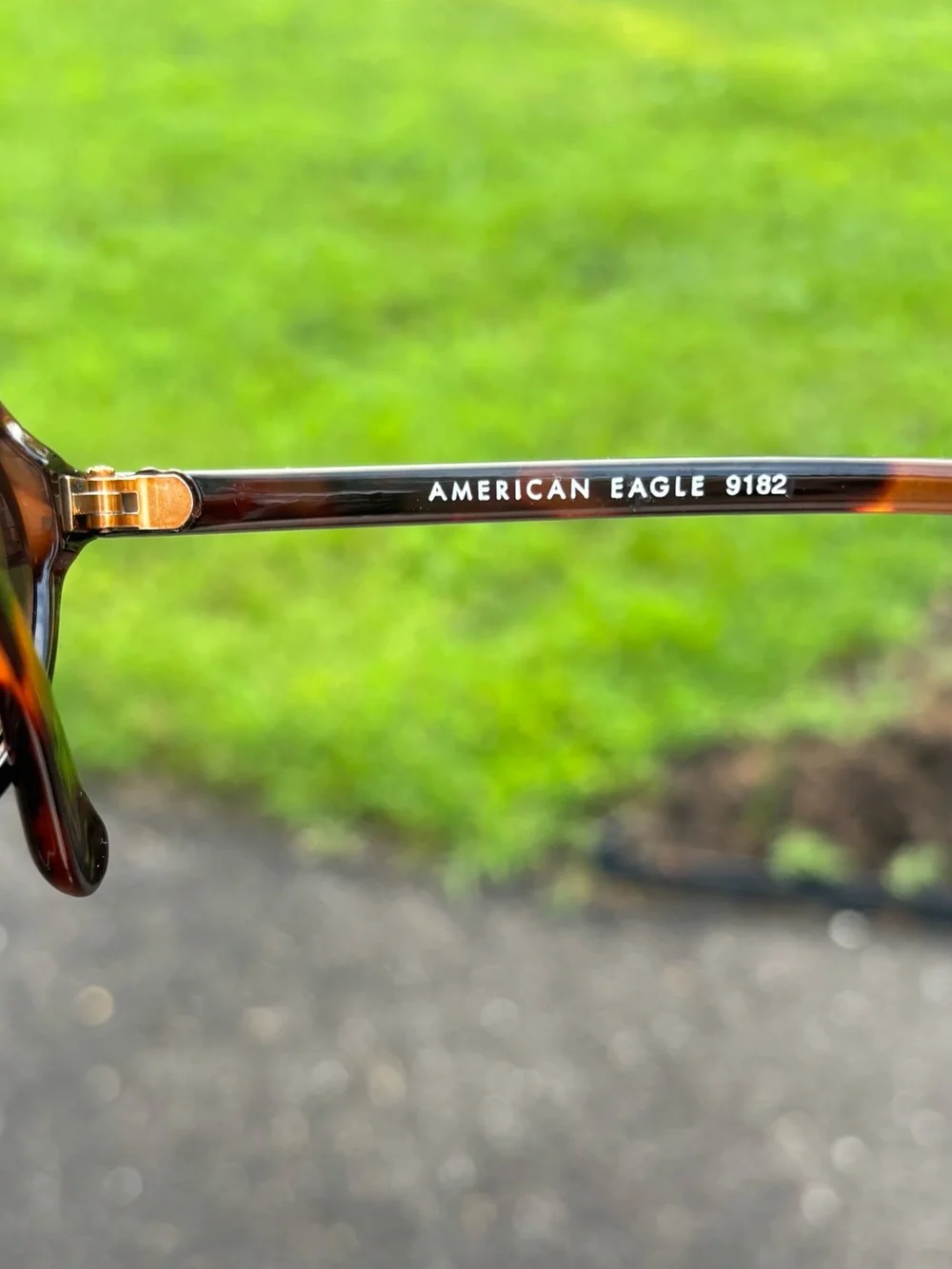 American Eagle skinny oval sunglasses